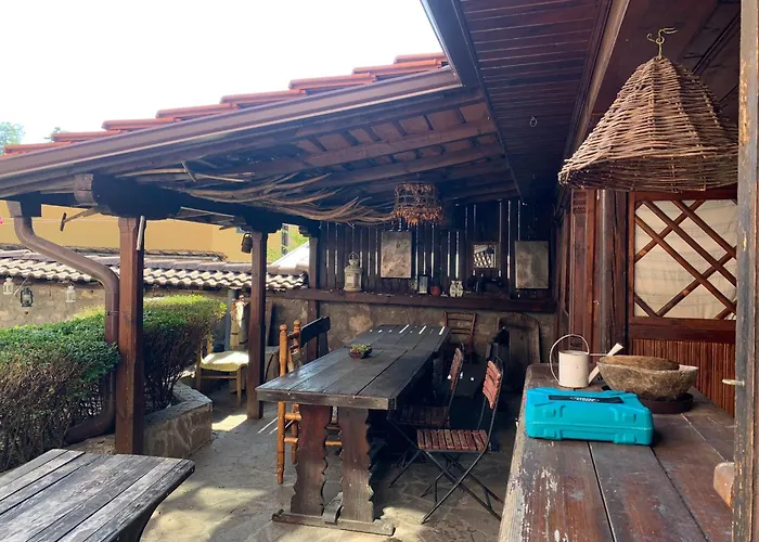 карагьозовата къща - цяла къща - 6 големи спални, 6 бани и отделна механа קופריבשטיצה