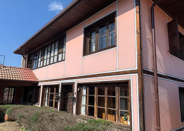 בית נופש карагьозовата къща - цяла къща - 6 големи спални, 6 бани и отделна механа *